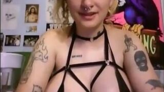 Big natural tits show tits on cam
