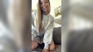 Camilaelle as requested more vids on my wall like this if i should make more vids like this onlyfans xxx videos