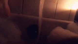 Psqueak why girls love bath time so much faucet orgasms onlyfans xxx videos