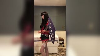 Tstaylor9 what is inside geisha s mind if you are on the bed with