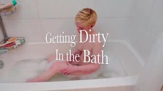 Pearl Sinclair - Teen Plays with Pussy in the Bath