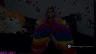 Roxxiejade rainbow toe sock footjob xxx video