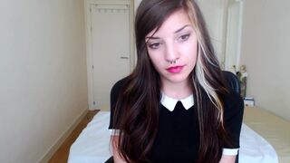 Shelly sweetie using my hitachi for the first time premium xxx porn video