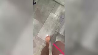 10 mins of me taking some time to make myself cum & squirt down my legs in the shower 2020/08/26