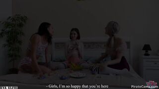 Eva Elfie Horny Teen Girls Love Sex And Cum Swapping premium porn video