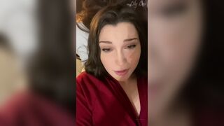 Lilylou103 in this vid you wake up & realize that you ve swapped bodies w/ a girl you grab their xxx onlyfans porn video