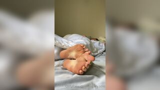 Sugary.sole imagine i m yours & i discovered you loving on my feet when i wake up.. little bit of xxx onlyfans porn video