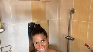 Chloe Lamour nude girl enjoying shower xxx onlyfans porn videos