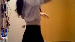 VeeVendetta - Asian dancing