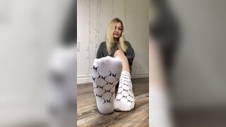 Explosivetoess sexy sock tease joi w/ denial edging games & cum countdown xxx onlyfans porn video
