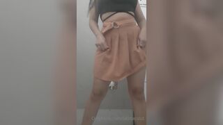 Latinasslut Tip any amount to watch me shake it during a night out xxx onlyfans porn video