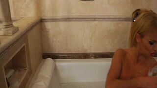 Taylorwane69 seth gamble & i get very wet in the bath tub xxx onlyfans porn video