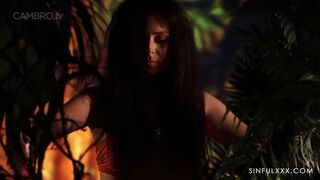 Antonia Sainz sex in the jungle