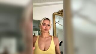 Lindsey Pelas Nude Try On 1st Sept Webcam