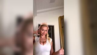 Lindsey Pelas Nude Try On Webcam 11_7_2023