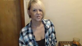 W wolf1 - Hot milf 1st smoke and chat than sex