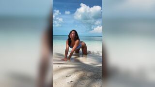Ana Cheri Sexy Beach Wet Bikini Onlyfans Porn Video