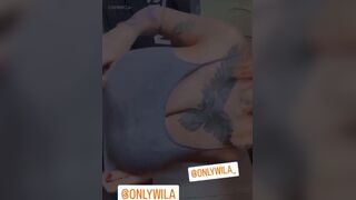 Willa huge boobs