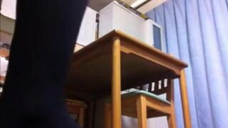 Rakunishiteyo - Japanese girl humps table to quiet orgasm (self-shot)