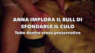 Anna begs a bull to fuck her ass. Italian dialogues