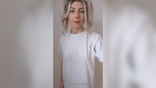 Bethanyrose baggy shirts can be deceiving i'm always the horniest and dirtiest when i feel cut xxx onlyfans porn videos