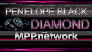Penelopeblackdiamond penelope black diamond aka bigbustystar has dildo affair w/ huge 25inch bfg xxl onlyfans porn video xxx
