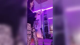 AdrianaBella shake ass MFC live porn cam video